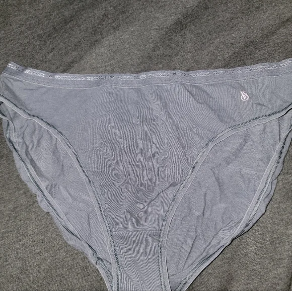 Victoria's Secret Panties - Medium - Set of 3 NWOT - Picture 4 of 5